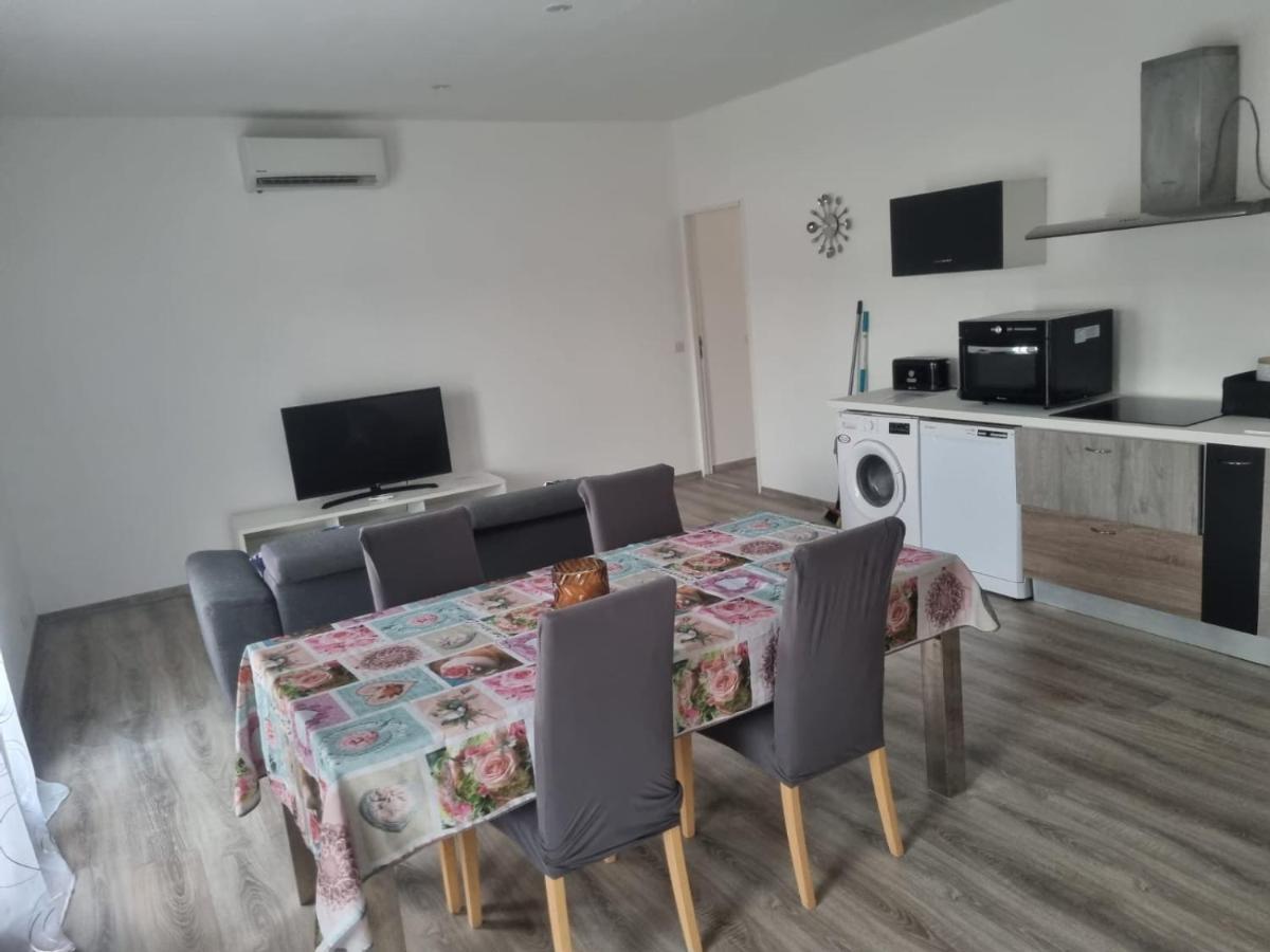 Appartement Sejour , Cure Cransac Au 1Er Etage 2 Nuits Minimum Eksteriør bilde